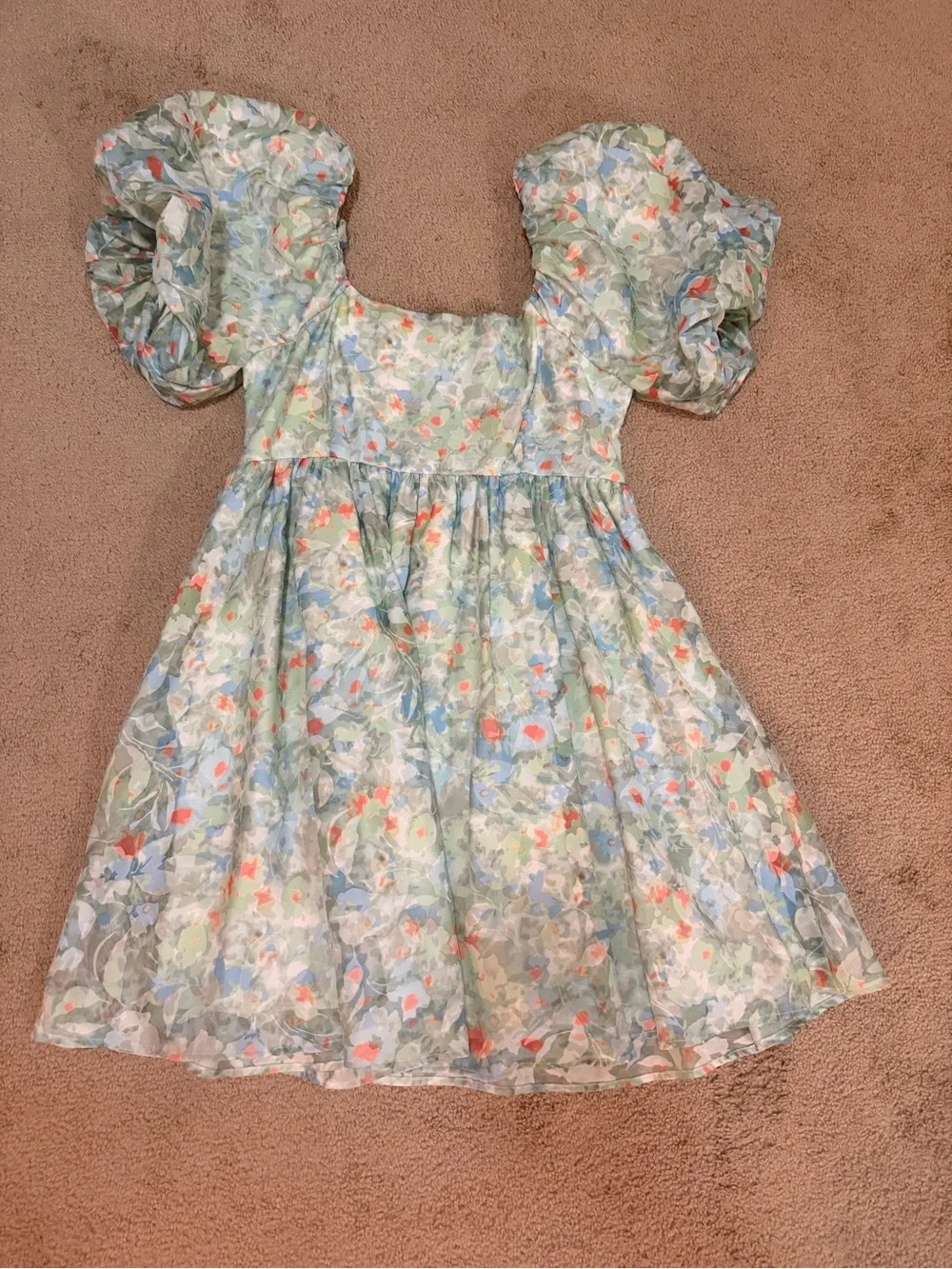 Women’s boutique dress entro brand size large NWOT